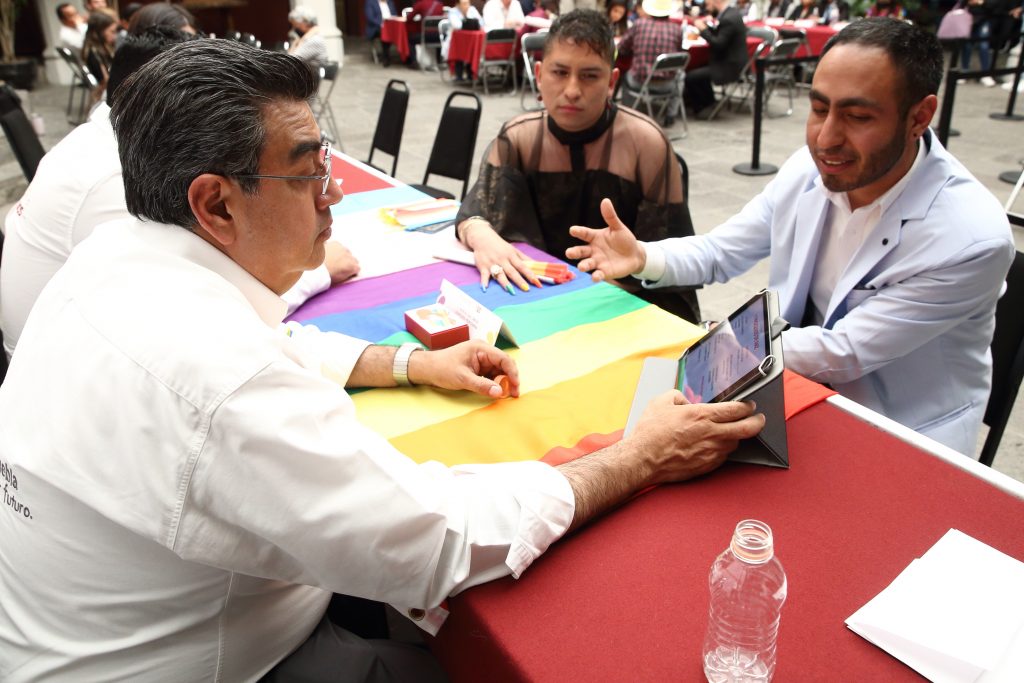 El de Puebla sí es un gobierno presente, reconocieron beneficiarios del Martes Ciudadano