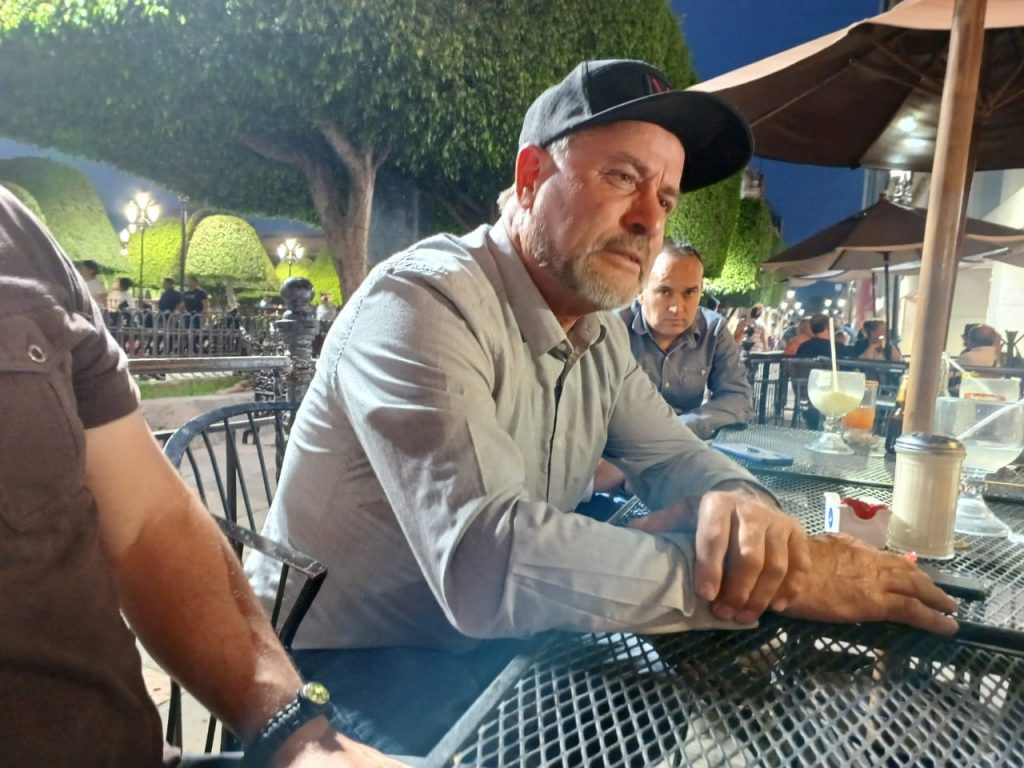 Solicita Adrián LeBarón se aborde masacre como Terrorismo y Feminicidio