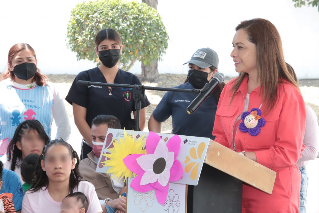 Con acciones de corazón, SEDIF atiende a la niñez y adolescencia: Gaby Bonilla