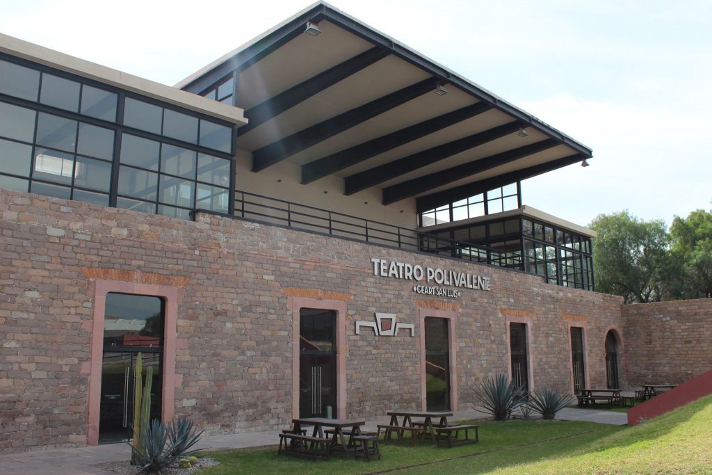 Con maratón, celebran el día mundial del teatro en el CEARTSLP