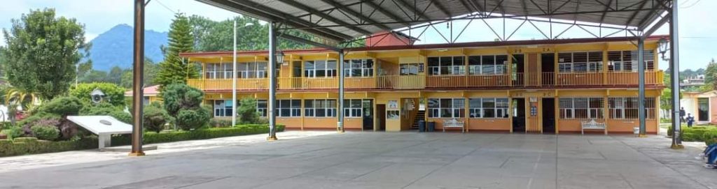 Golpean a niña con discapacidad en secundaria de Huauchinango