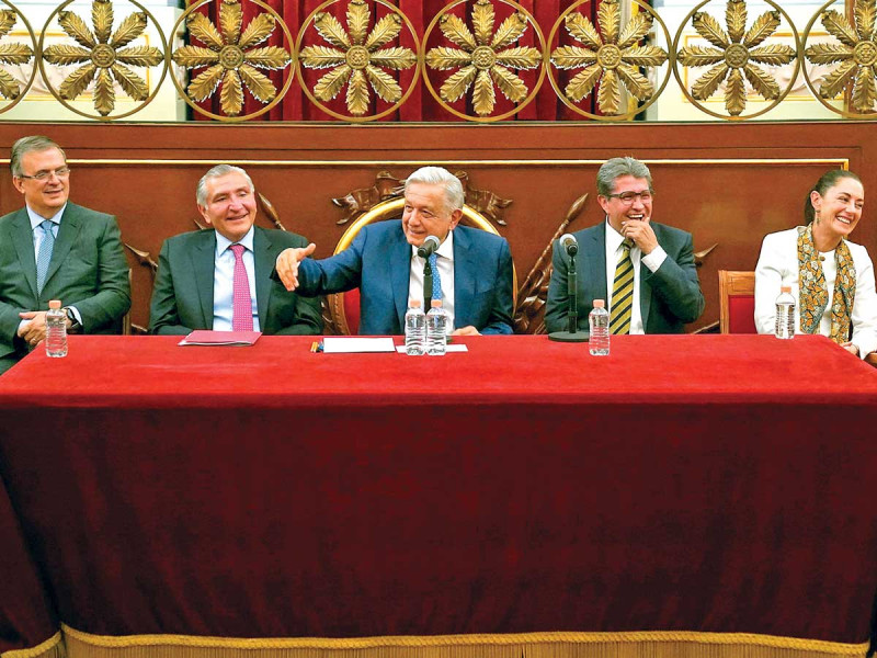 López Obrador reúne a sus corcholatas en Palacio; volvió a recibir a Monreal