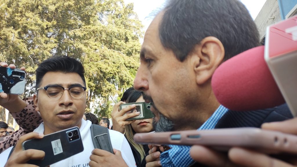 Poblanos, emprendedores, pero calientes y abusivos: Hay por lo menos 4 cines para adultos, pero solo uno con permisos, admitió Enrique Guevara