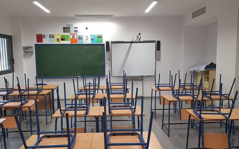 Escuelas privadas en México enfrentan severa crisis financiera por disminución de matrícula y aumento en gastos de operación, indica reporte