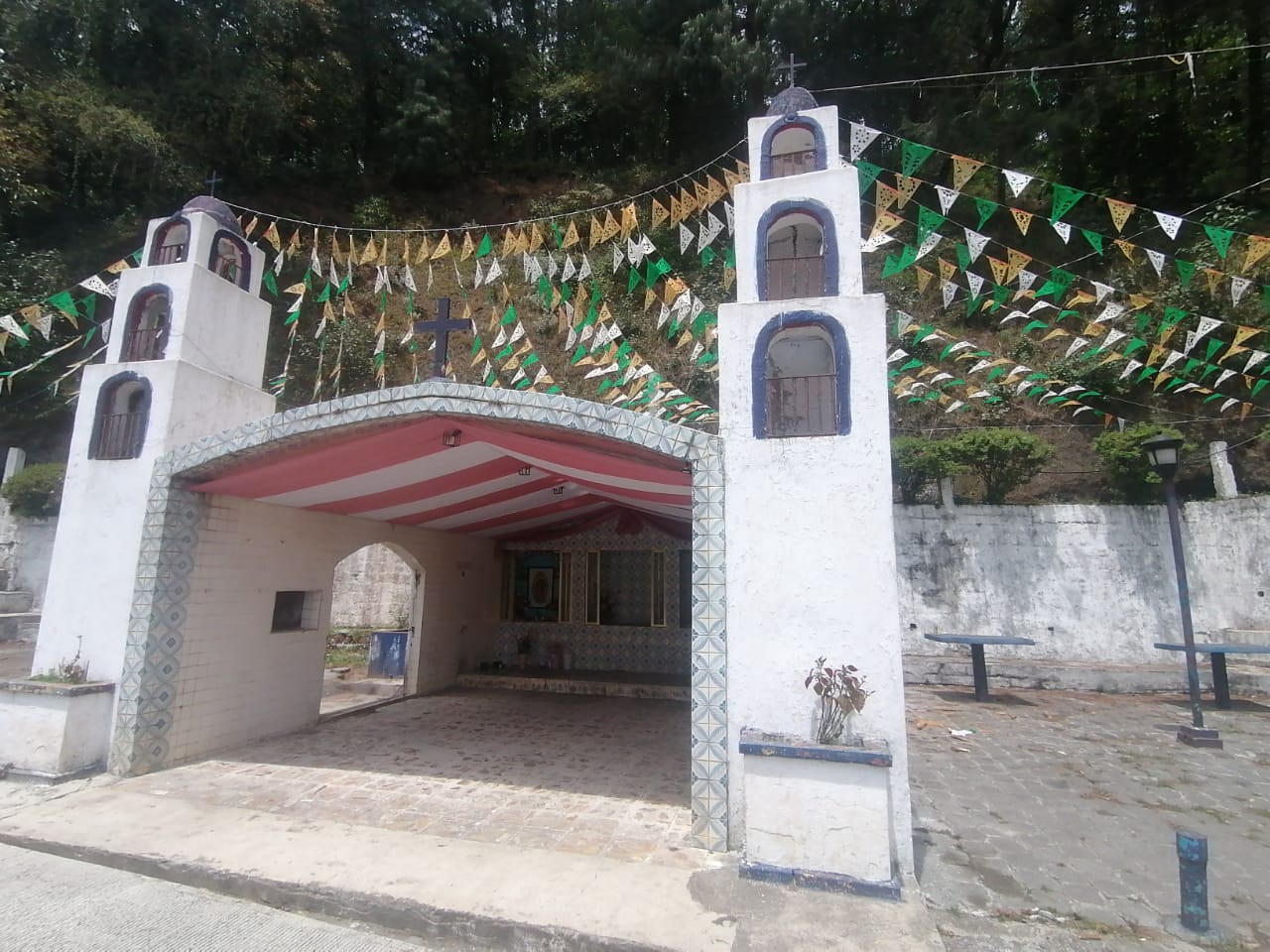 Roban imágenes religiosas en la Capilla de Catalina en Huauchinango.