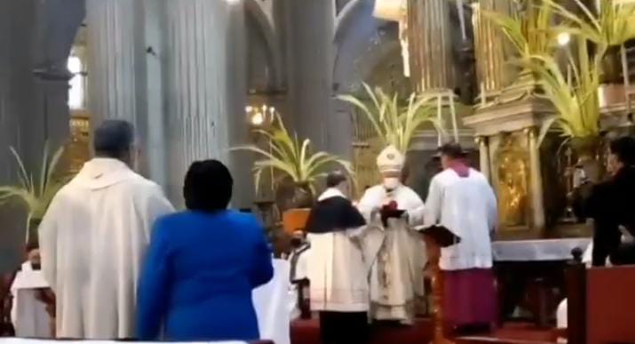 Video desde Puebla: En la catedral realizan la Misa Crismal