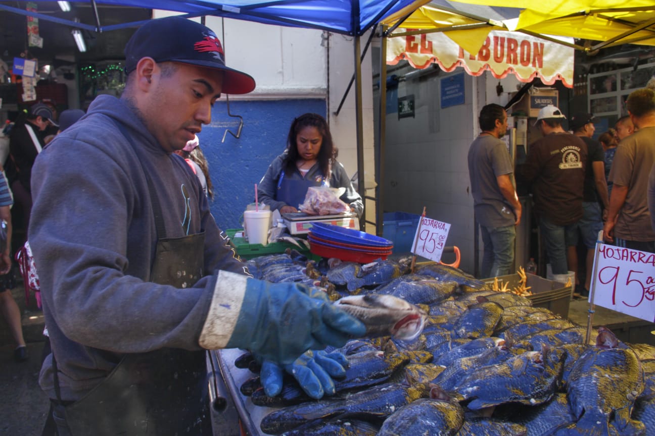 Repunta la venta de pescados y mariscos