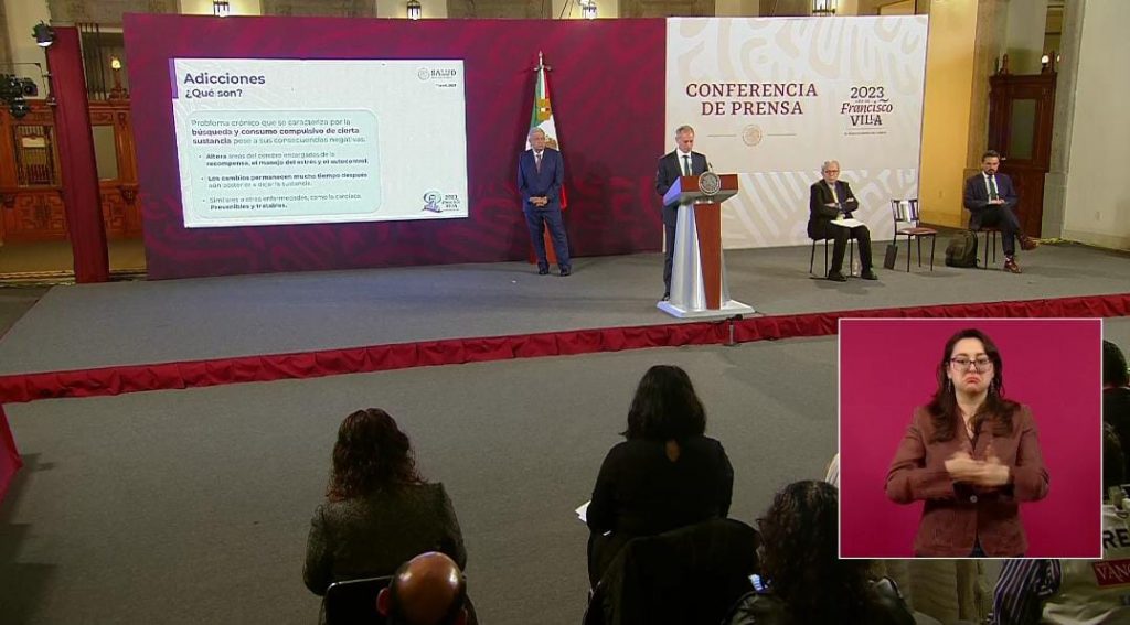 AMLO revive a López Gatell en su mañanera