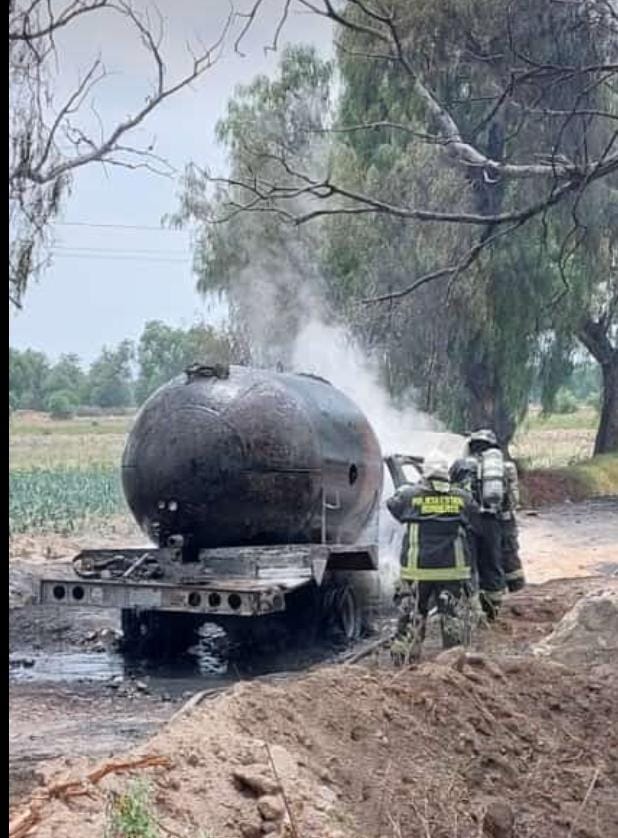 Se quemó pipa por la autopista México-Orizaba