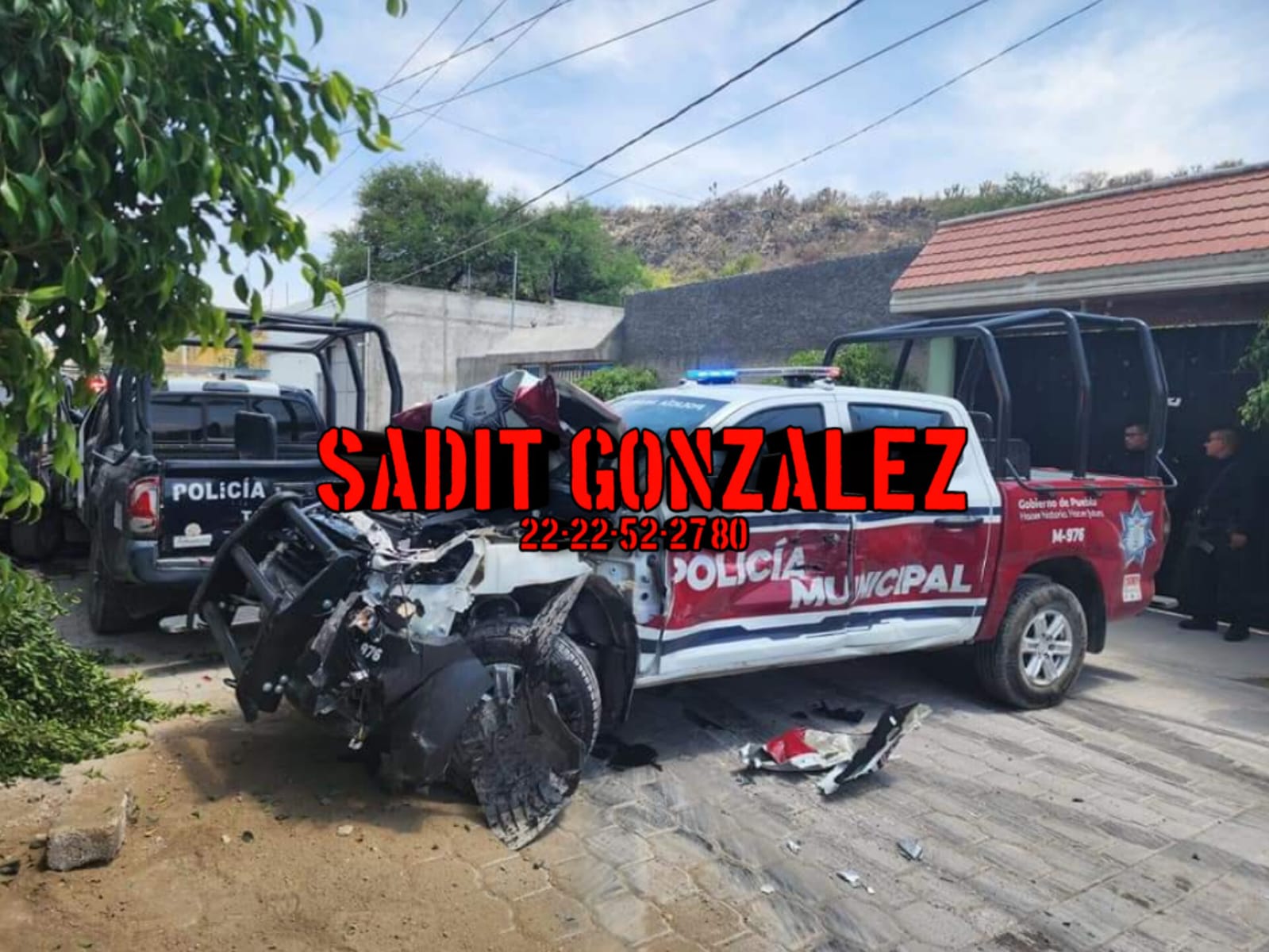 Desde Tehuacán: Dos patrullas destrozadas, saldo de supuesta pelea marital