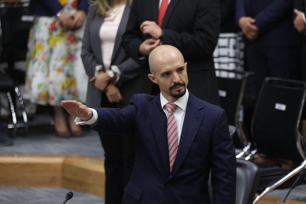Guadalupe Taddei Zavala, Rita Bell López Vences, Jorge Montaño Ventura y Arturo Castillo Loza rinden protesta como Consejera Presidenta, Consejera y Consejeros del INE