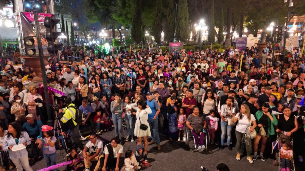 Alejandro Cañedo y Fabián Valdivia dieron inicio a las proyecciones de videomapping