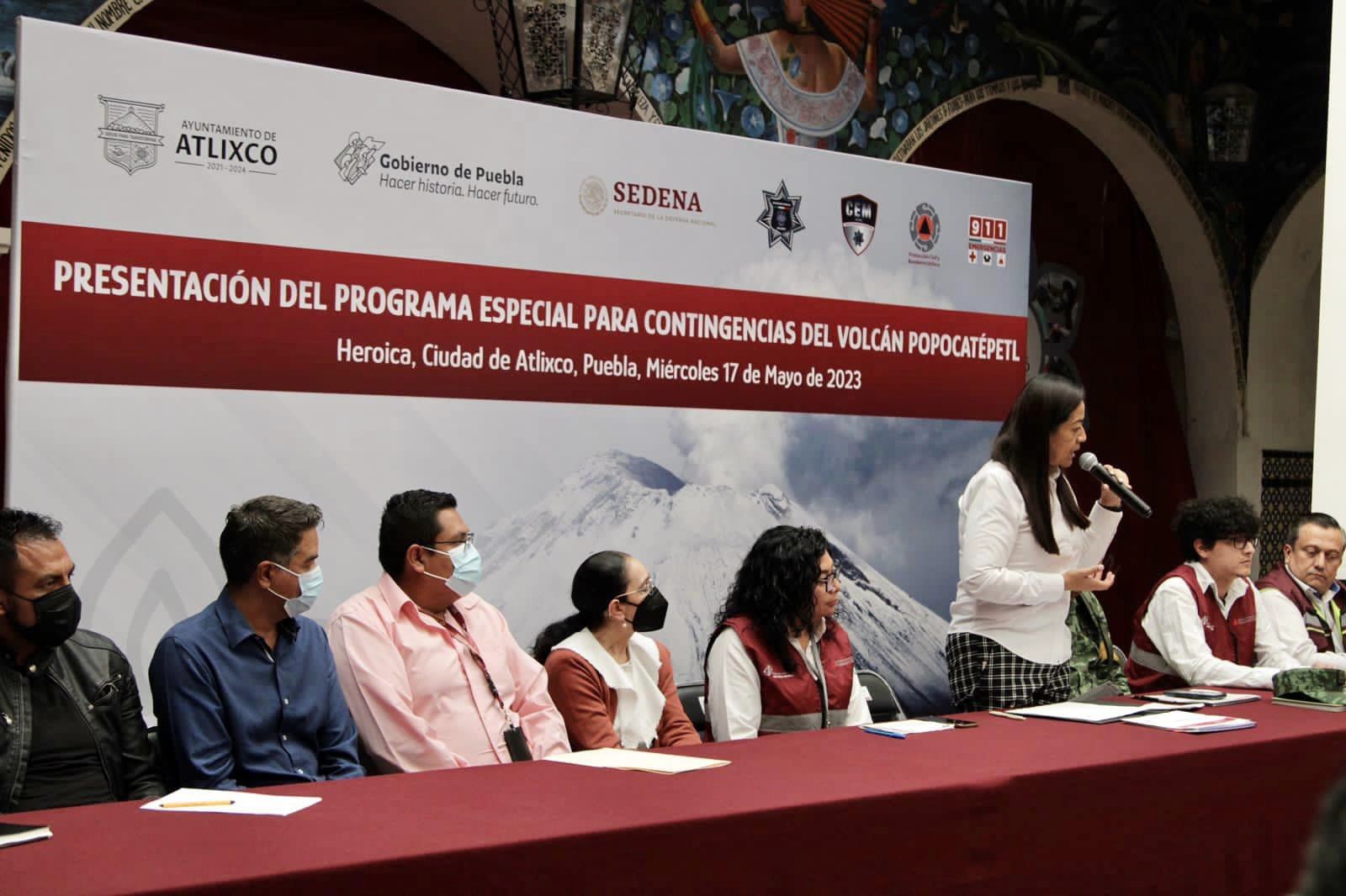En Atlixco, Ariadna Ayala presentó plan de contingencia por el Popocatépetl