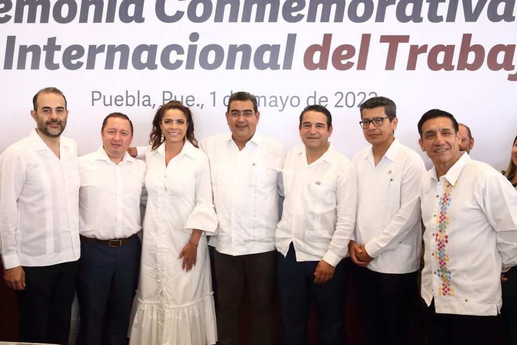 Gobernador encabezó reunión con representantes sindicales