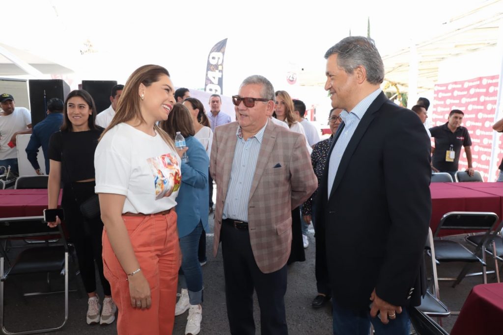 Durante 16 años ininterrumpidos Granjas Carroll ha donado carne a DIF de Puebla