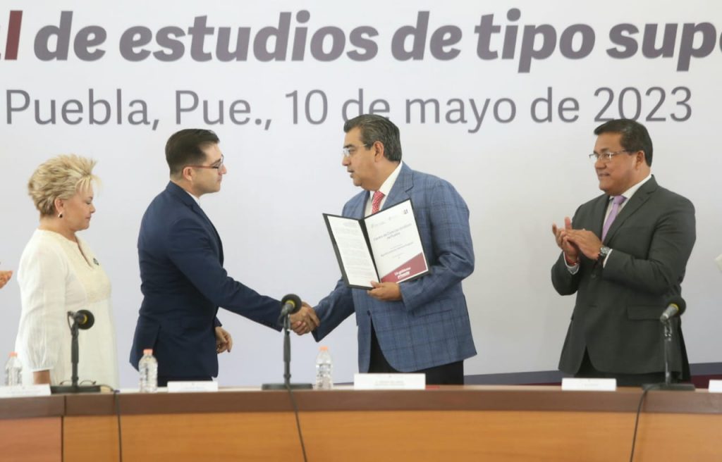 Refrenda Sergio Salomón respaldo de gobierno estatal a instituciones de educación superior