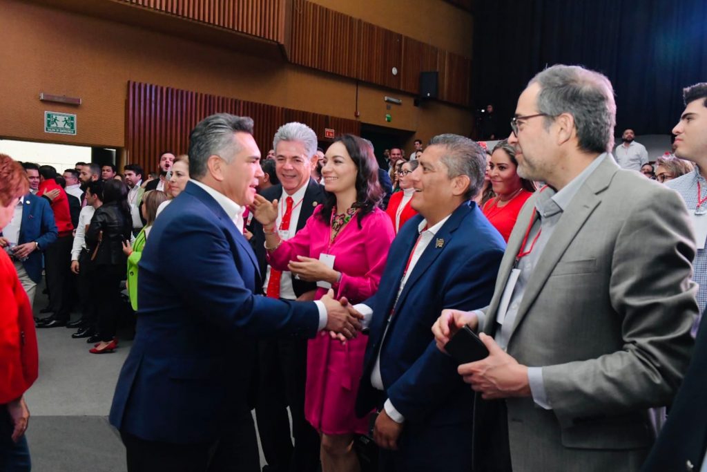 Al estilo de Mario Delgado, Alito Moreno se reelige como presidente del PRI nacional, al menos, hasta 2024