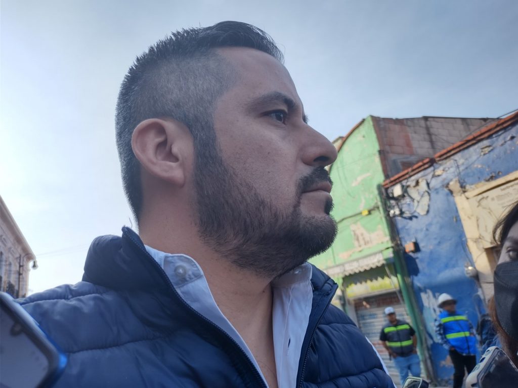 Video desde Puebla: Parquímetros podrían extenderse hacia la 14 poniente, aceptó Adán Domínguez