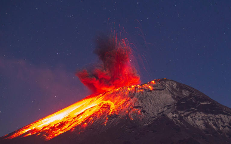 Así se escucharon las 3 últimas explosiones del volcán Popocatépetl