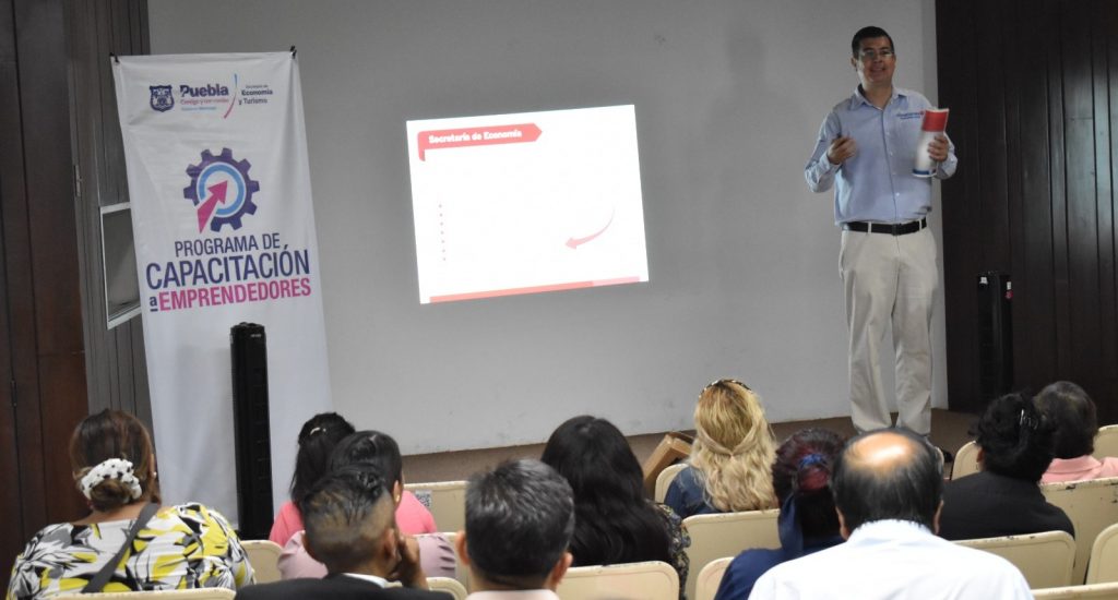 En Puebla capital se capacita en materia de emprendimiento