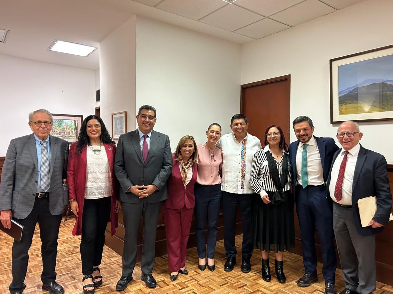 Gobernador Céspedes Peregrina participó en reunión encabezada por AMLO