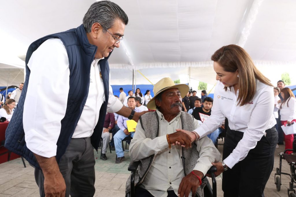 Eficacia y prontitud, bases para atender a poblanos: Sergio Salomón Céspedes