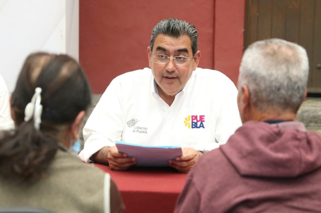 Sergio Salomón Céspedes ratificó compromiso con poblanos discapacitados