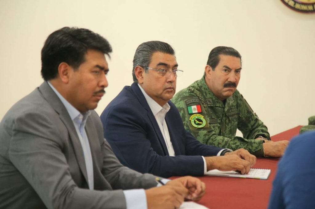 Céspedes Peregrina asistió al pase de revista del Ejército Mexicano para el desfile por la batalla 5 de Mayo