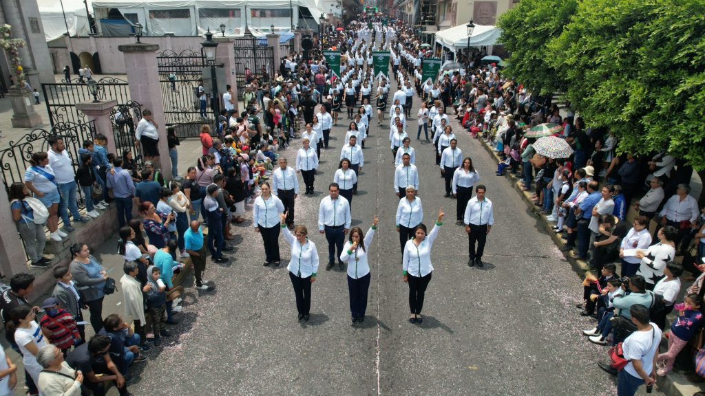Desde Teziutlán: Exitoso desfile de la conmemoración de la Batalla de Puebla del 5 de mayo de 1862   
