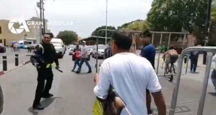 Video desde Puebla: Voz de los Desaparecidos cierra el bulevar 5 de Mayo