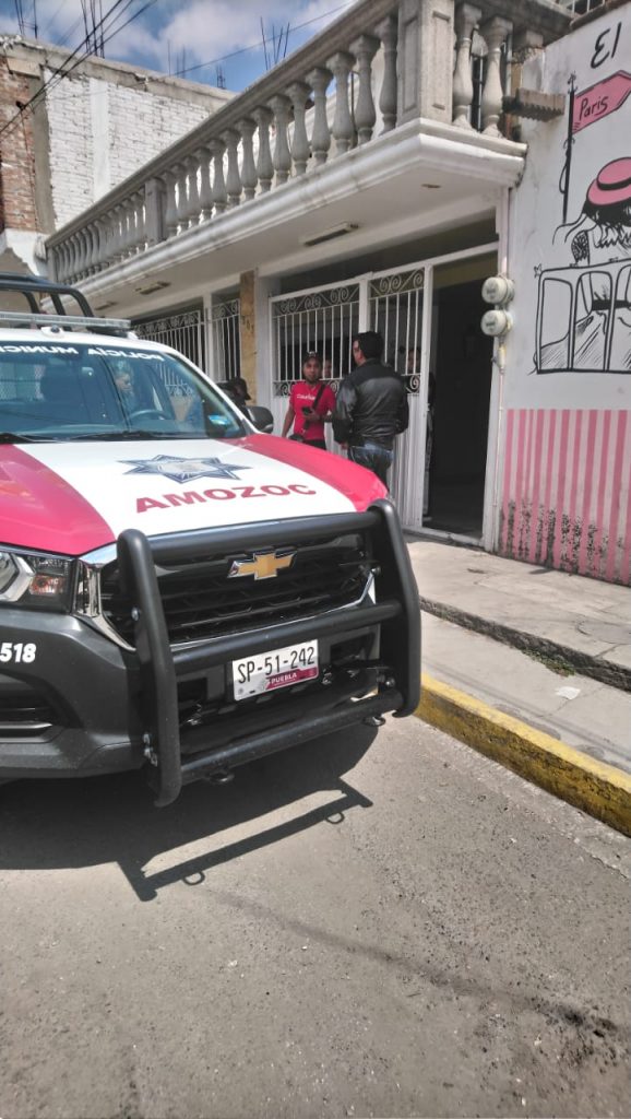 Fotonota: Balean casa al hijo de Alfredo Bretón, ex presidente de Amozoc