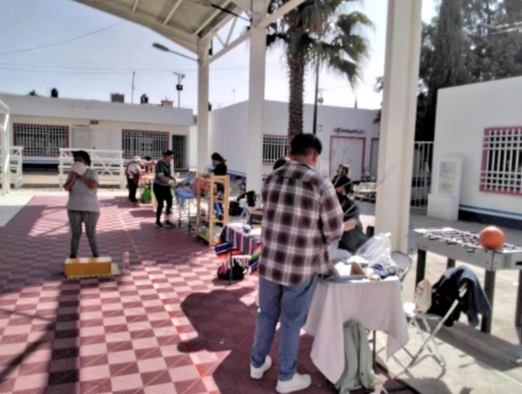 Participa en mercados comunitarios