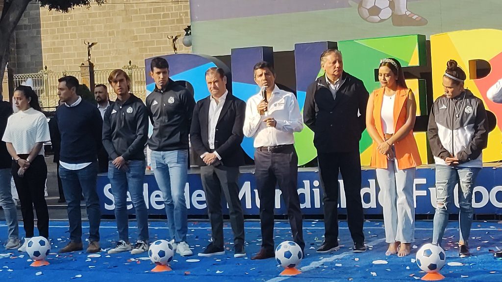 Rivera Pérez solicita a ciudadanos reportar árboles a punto de caer o espectaculares mal colocados