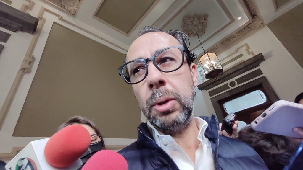 Suspenden contrato a empresa que sacaba la chatarra del corralón municipal: Bernardo Arrubarrena