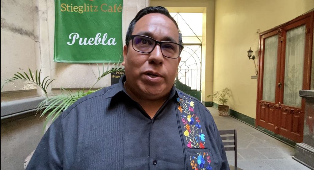 Cuestiones religiosas impiden despenalizar el aborto en Puebla, acusó el diputado de Morena, Carlos Evangelista