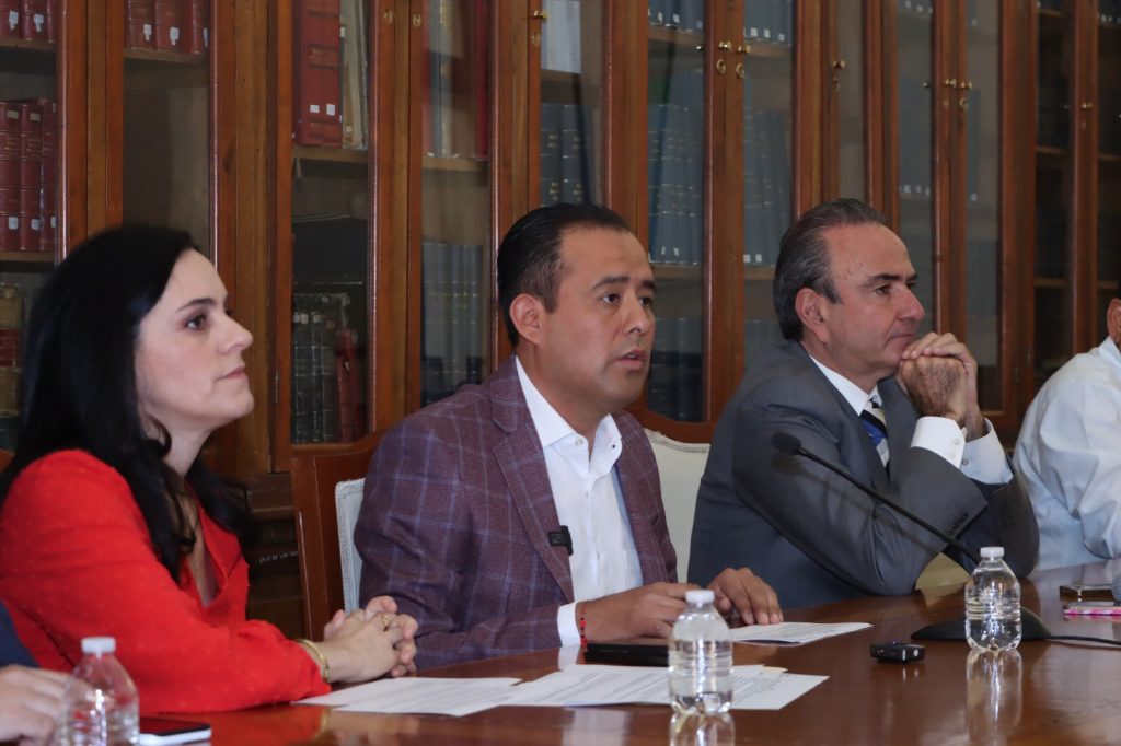 Pide Eduardo Castillo “piso parejo” para quienes buscan ser candidatos a la gubernatura