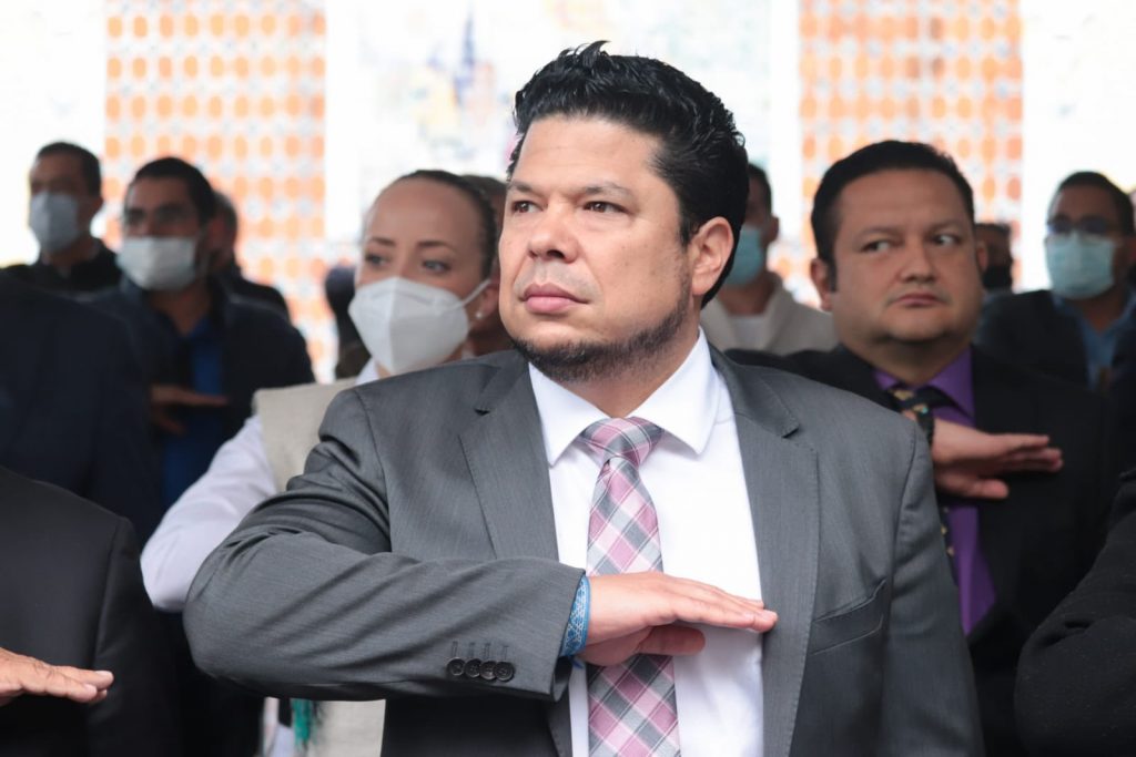 Gabriel Biestro vuelve a destaparse como precandidato a la alcaldía de Puebla