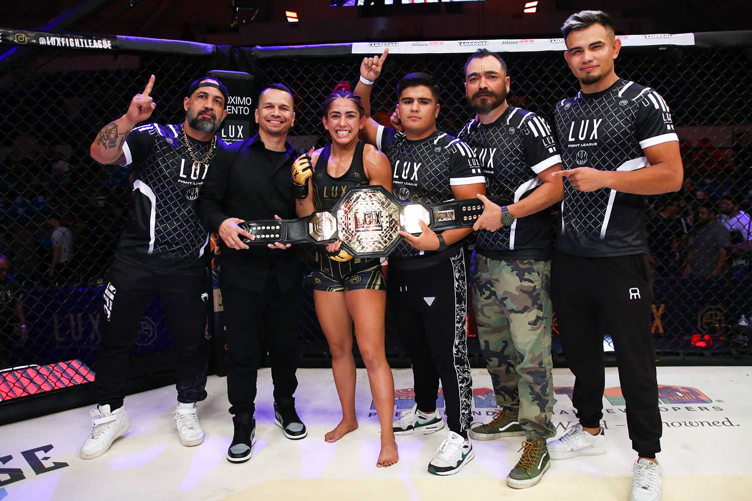 Saray Orozco se proclama campeona absoluta de peso paja de LUX Fight League