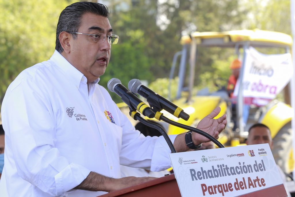 Gobierno de Puebla mejora los espacios públicos y la convivencia social: Sergio Salomón Céspedes