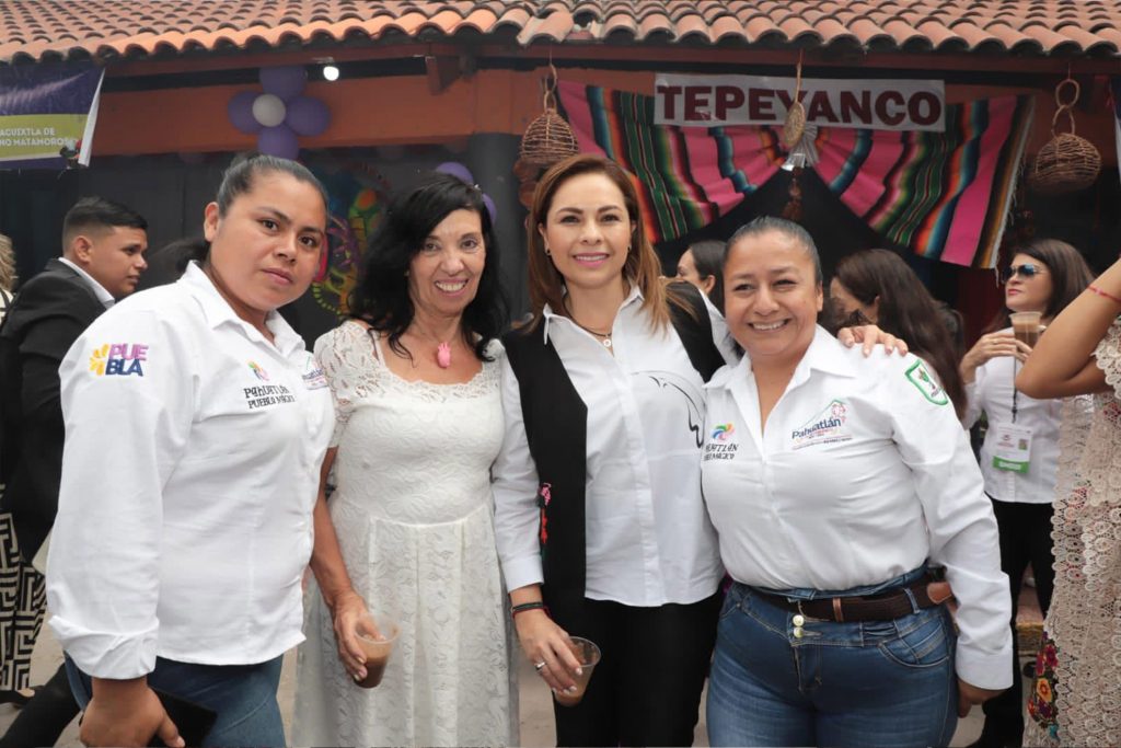 En Tlaxcala, Gaby Bonilla participa en Encuentro Nacional de Sistemas Municipales DIF