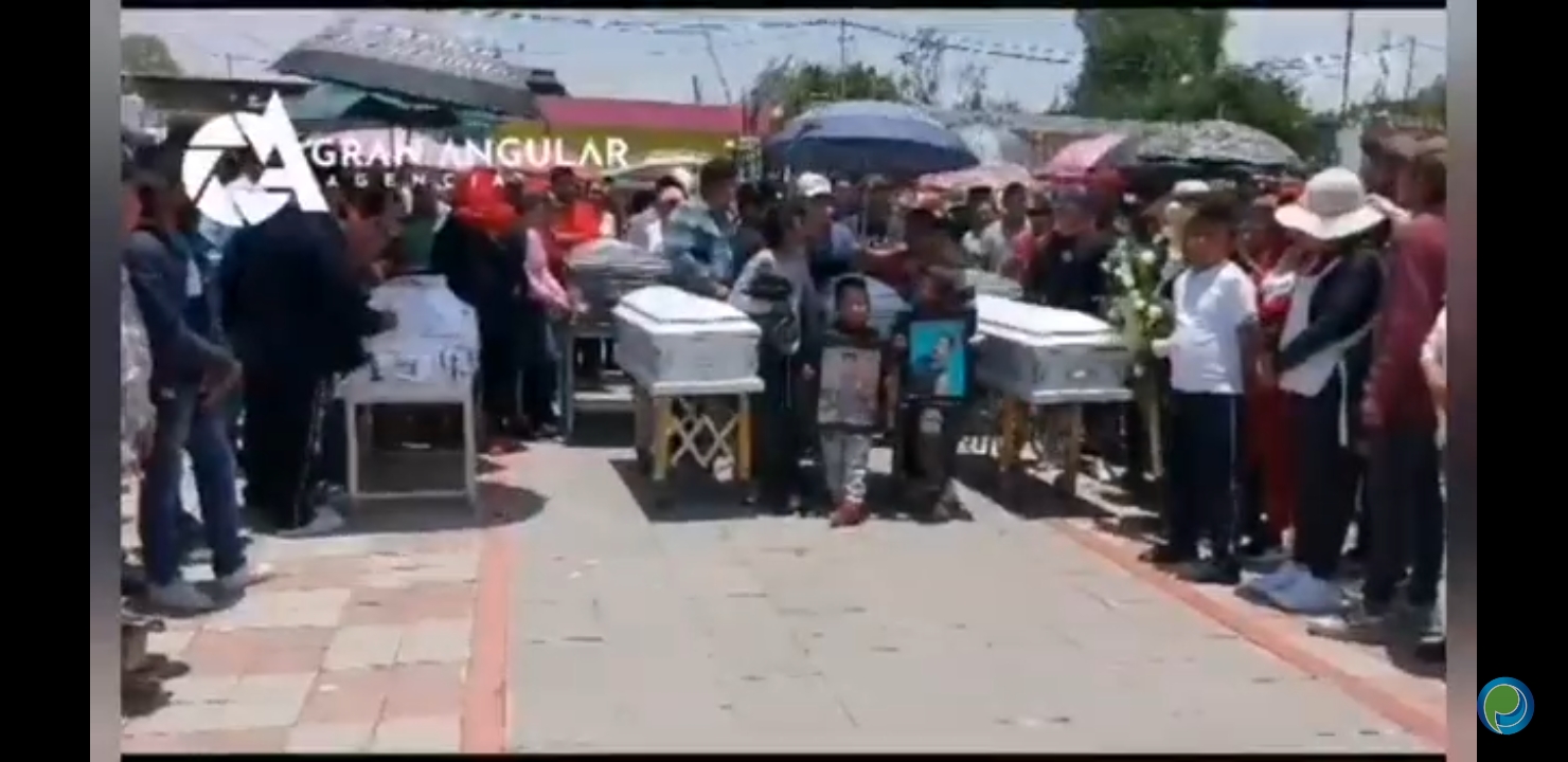 Video desde Puebla: En Acatzingo despiden a floricultores fallecidos por accidente en Nayarit