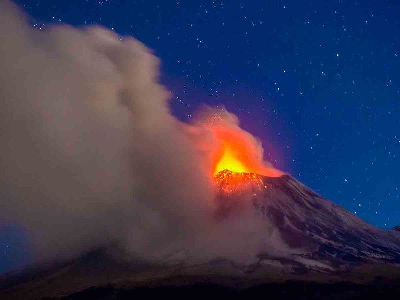Volcán Popocatépetl sigue enviando ceniza a CDMX