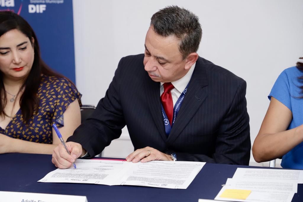 SMDIF y Universidad Hispana unen fuerzas para fortalecer la salud mental