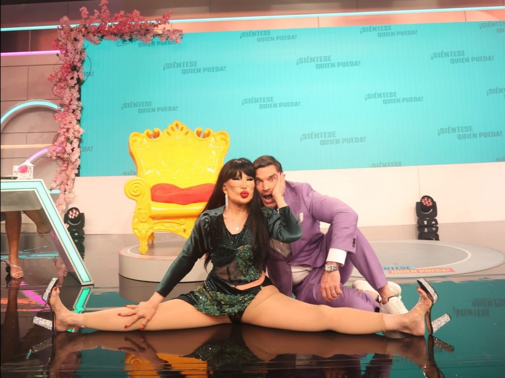 Lyn May confiesa a Julián Gil que fue abusada a los 14 años