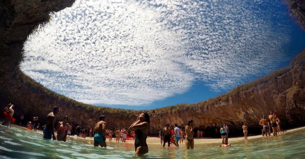Estadounidenses y canadienses eligen México como destino para vacacionar en verano