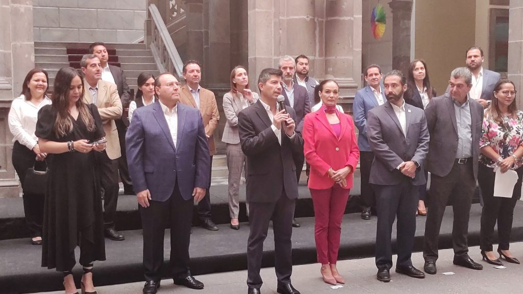 Video desde Puebla: Myriam Arabian seguirá en su cargo, alertó Eduardo Rivera Pérez