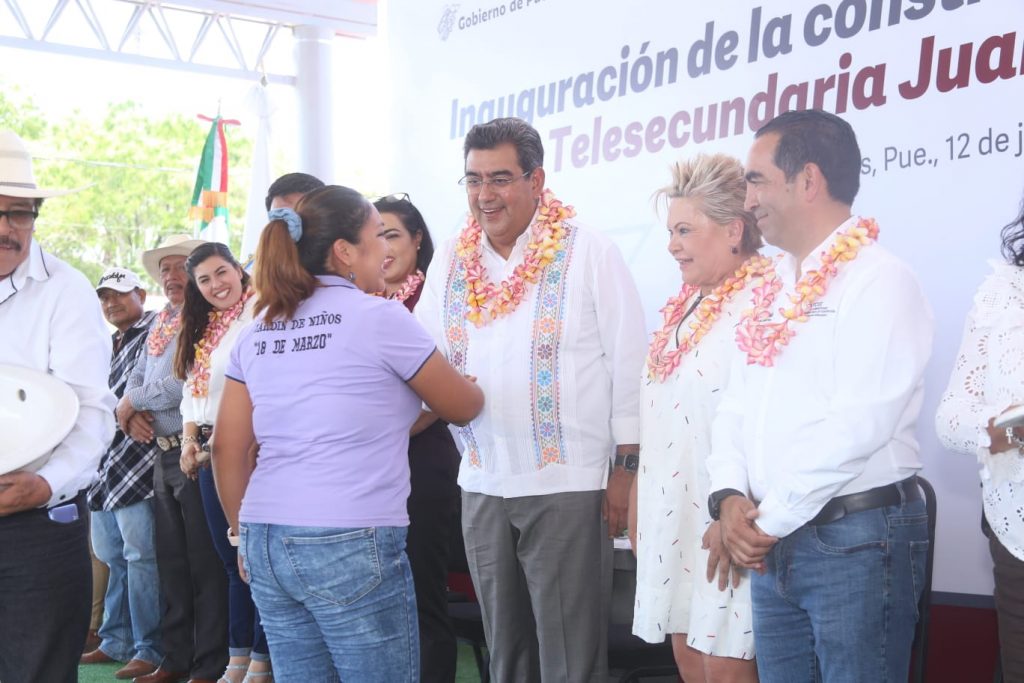 Educación, una prioridad para el gobierno presente de Sergio Salomón