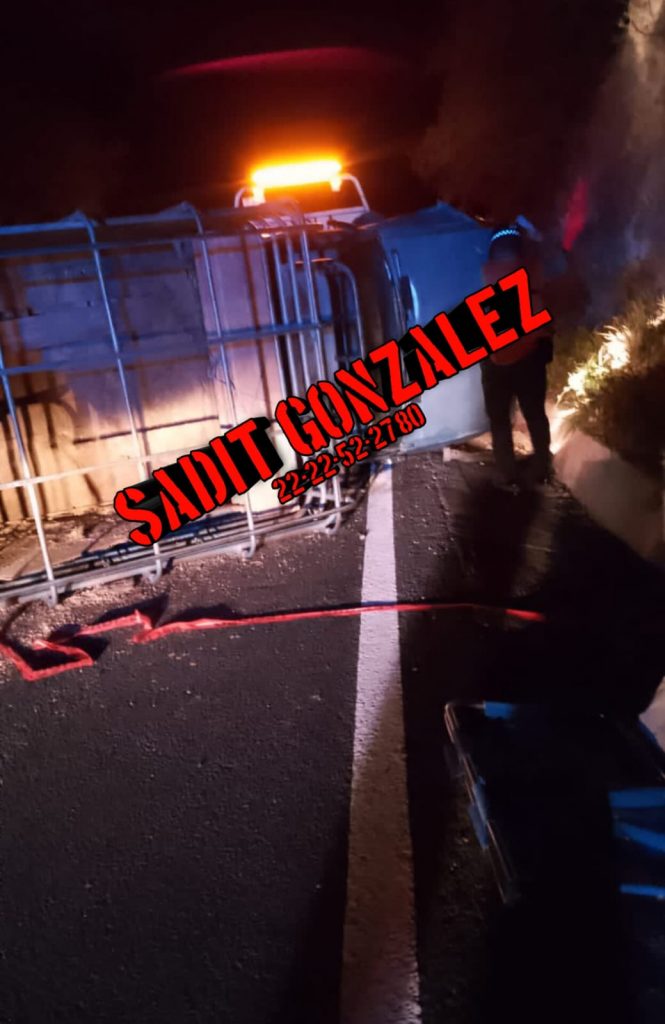 Volcadura en la Izúcar – Cuautla deja un hombre muerto