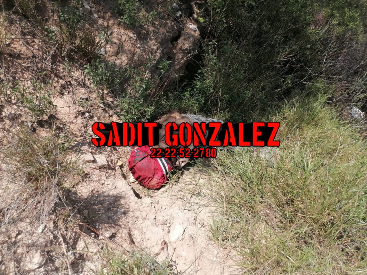 Hallan cadáver de un hombre con signos de violencia en Ajalpan