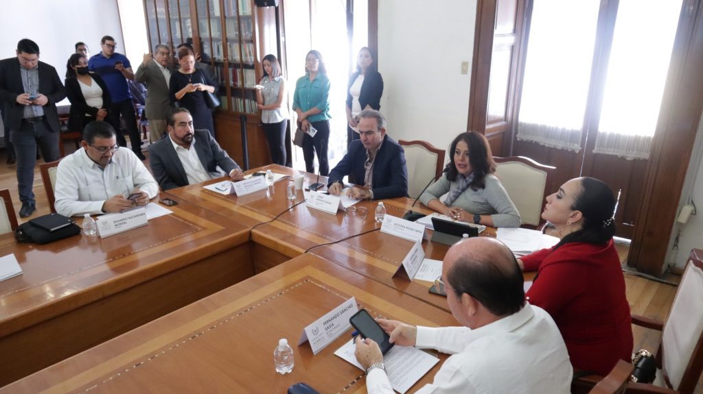 Avalan en Comisión del Congreso dictamen para que Ley de Obra Pública cumpla con criterios de transparencia.